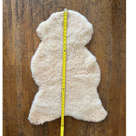 100% Natural Ivory Fur Sheep Skin Rug Luxury Throw Silky Warm Floor Mat - Picture 3 of 4